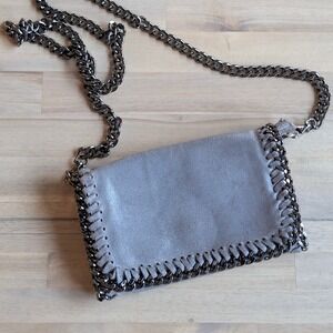 Borse in Pelle Gray Leather Chain Trim Detail Crossbody Bag